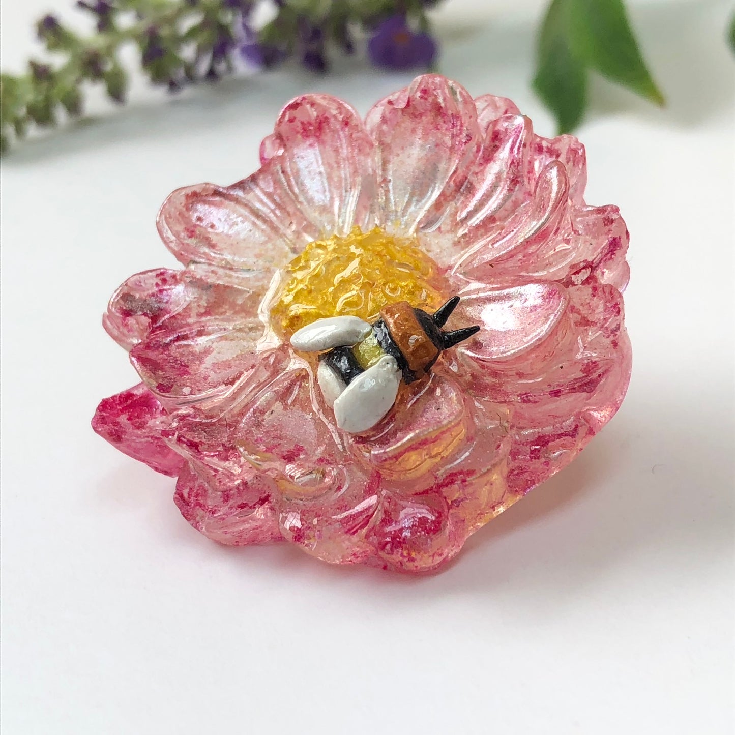 Miniature Handmade Polymer Clay Bee on Epoxy Resin Flower Lapel Pin Br๐๐ธ Buzzing with Elegance: Introducing our Miniature Handmade Polymer Clay Bee on Epoxy Resin Flower Lapel Pin Brooch! ๐ธ๐Looking to add a touch of whimsy and natuBee lapel pinPadpod & BerrieMy Fairytale GiftsEpoxy Resin Flower Lapel Pin Brooch